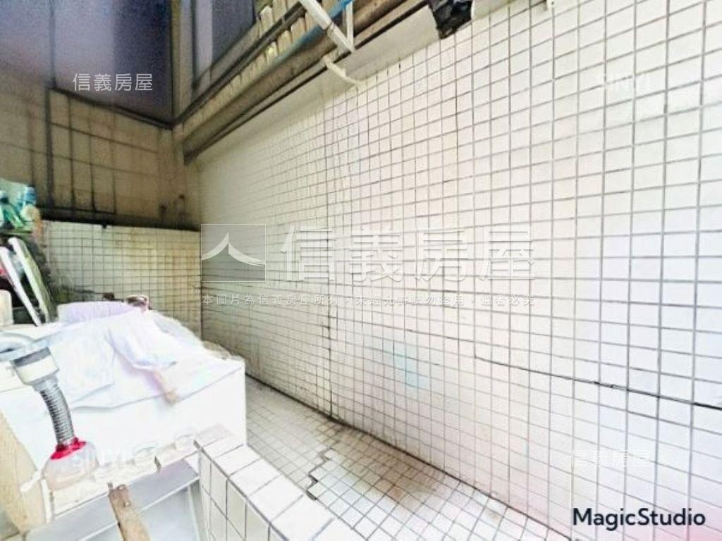 東湖站新銳天下樓中樓三房房屋室內格局與周邊環境