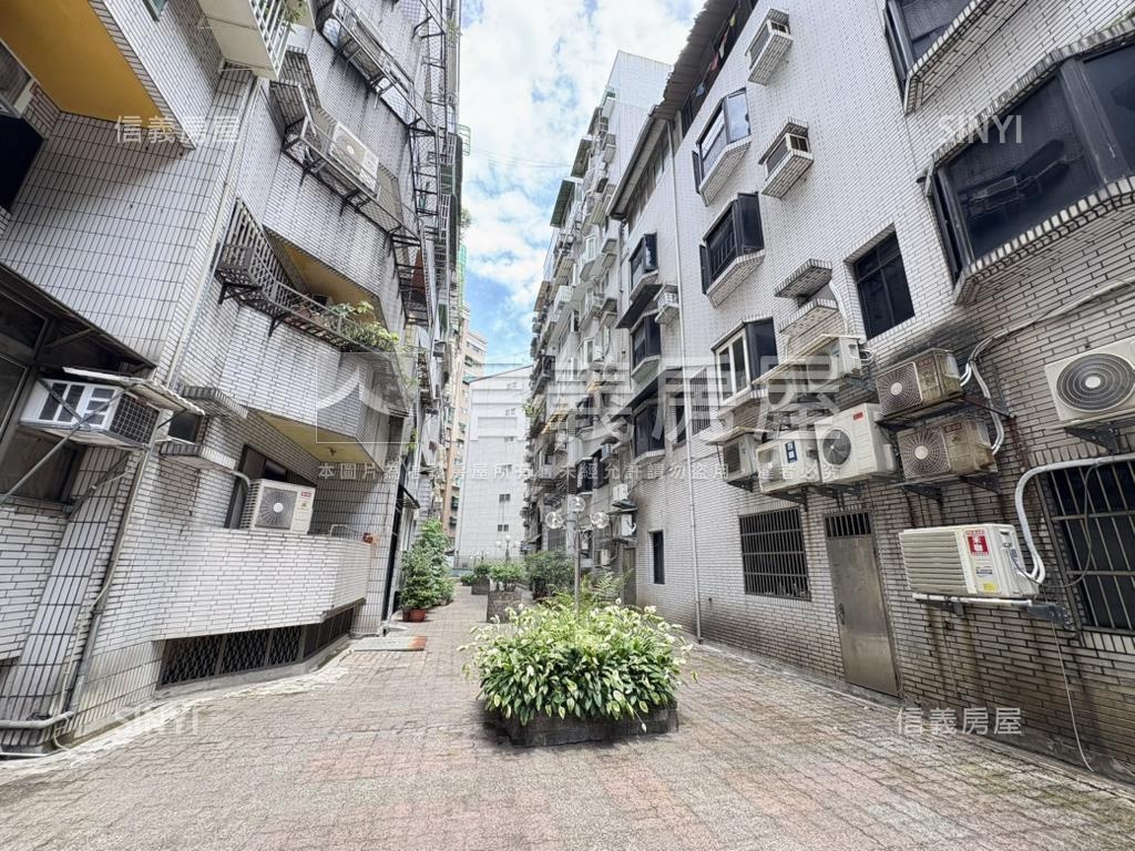 東湖站新銳天下樓中樓三房房屋室內格局與周邊環境