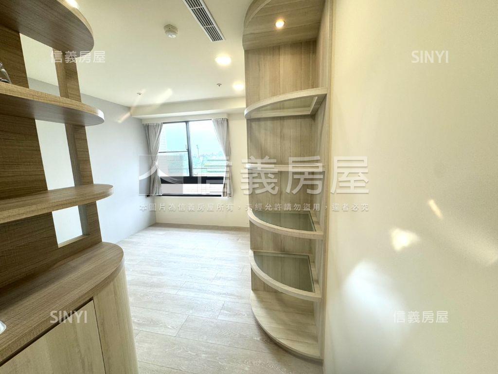 典藏綠景月光琉璃大器宅房屋室內格局與周邊環境
