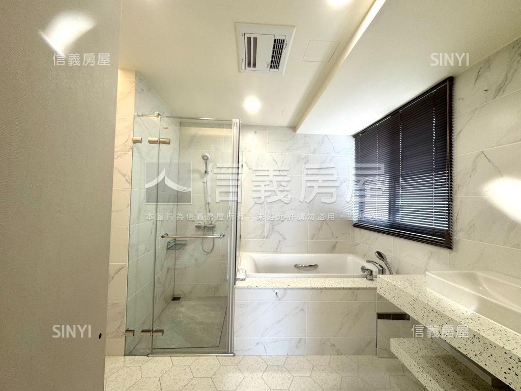 典藏綠景月光琉璃大器宅房屋室內格局與周邊環境