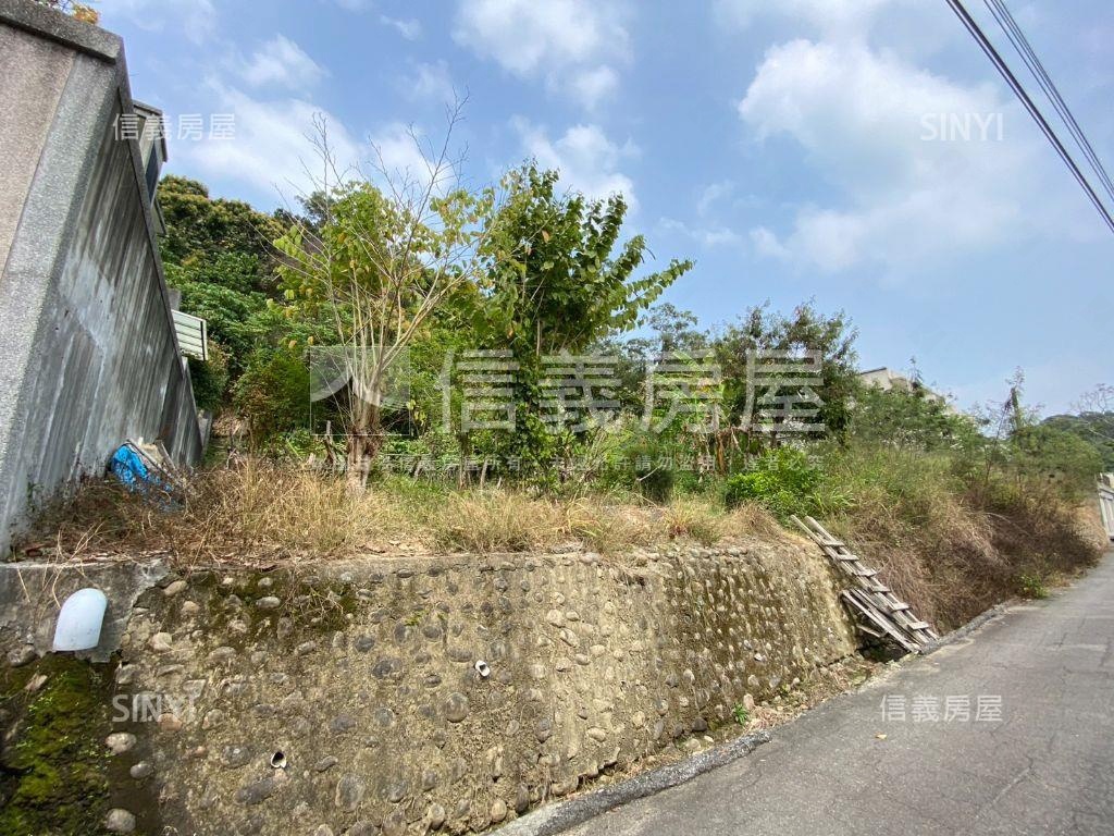 霧峰復興路二段６１巷地Ａ房屋室內格局與周邊環境