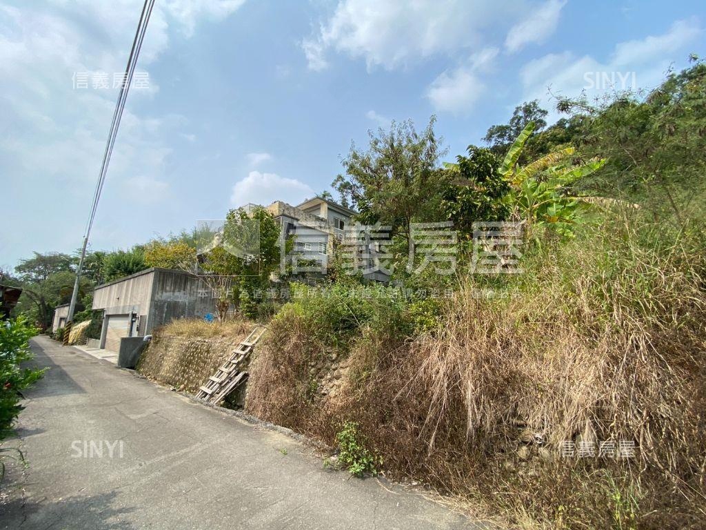 霧峰復興路二段６１巷地Ａ房屋室內格局與周邊環境