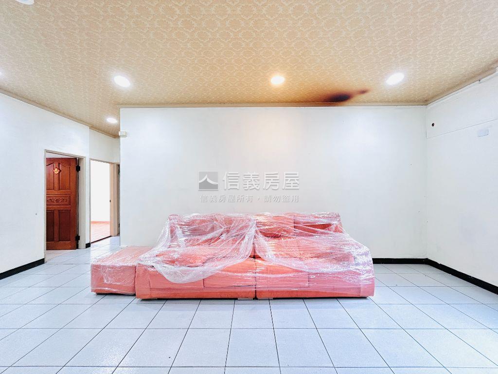 文中路景觀附車位房屋室內格局與周邊環境