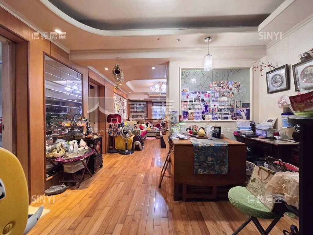 繁榮星光大空間方正珠寶盒房屋室內格局與周邊環境