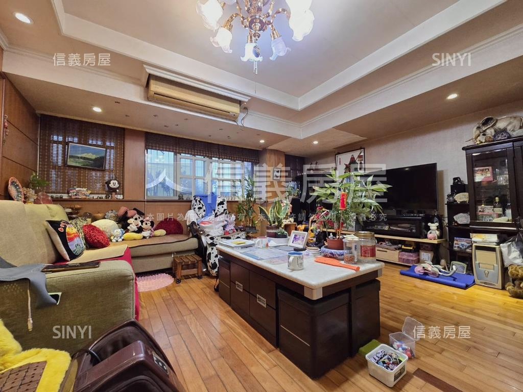 繁榮星光大空間方正珠寶盒房屋室內格局與周邊環境