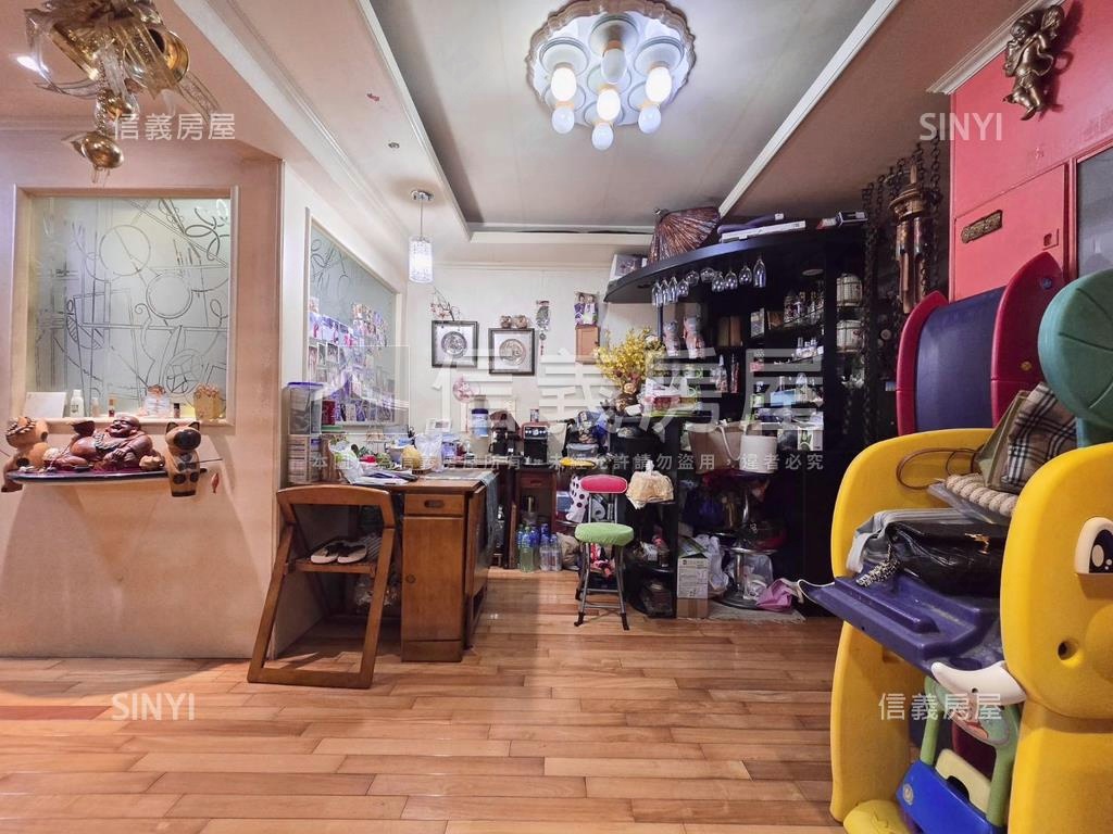 繁榮星光大空間方正珠寶盒房屋室內格局與周邊環境