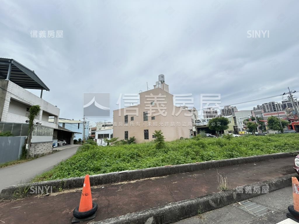 頭份臨路大面寬土地房屋室內格局與周邊環境