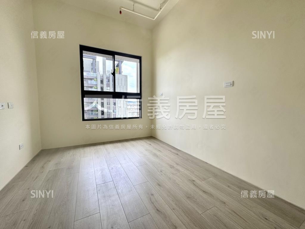 全新未住高樓兩房面車位房屋室內格局與周邊環境