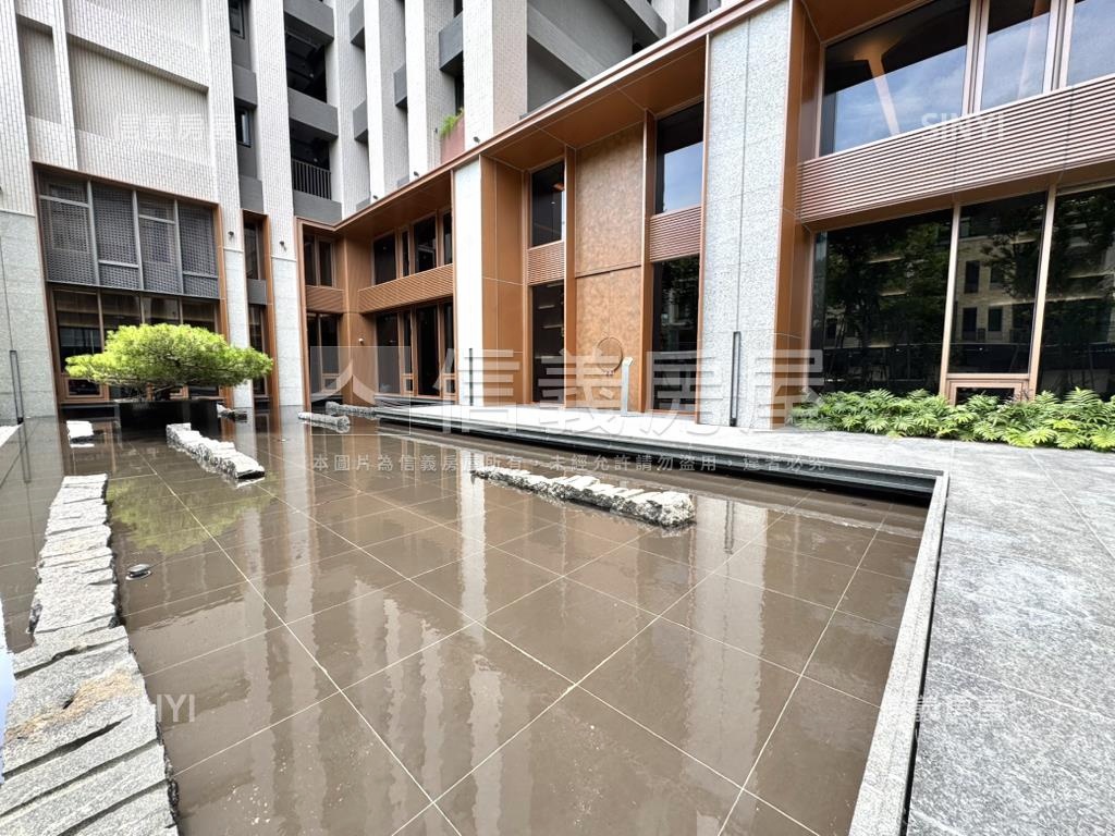 全新未住高樓兩房面車位房屋室內格局與周邊環境
