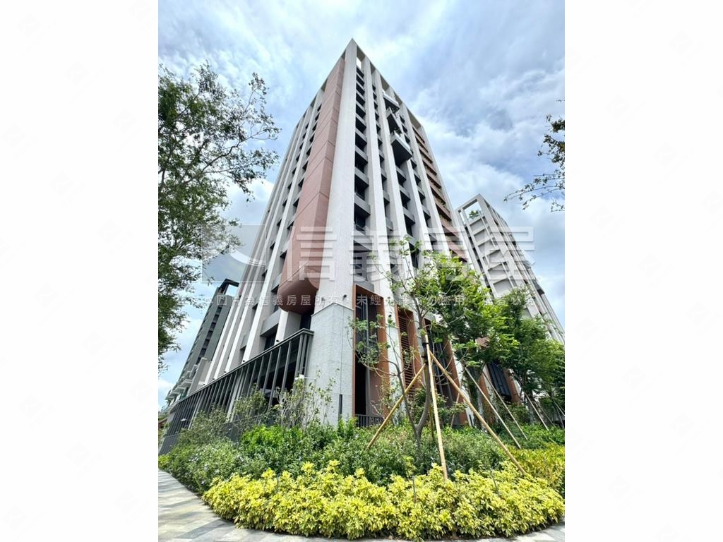 全新未住高樓兩房面車位房屋室內格局與周邊環境