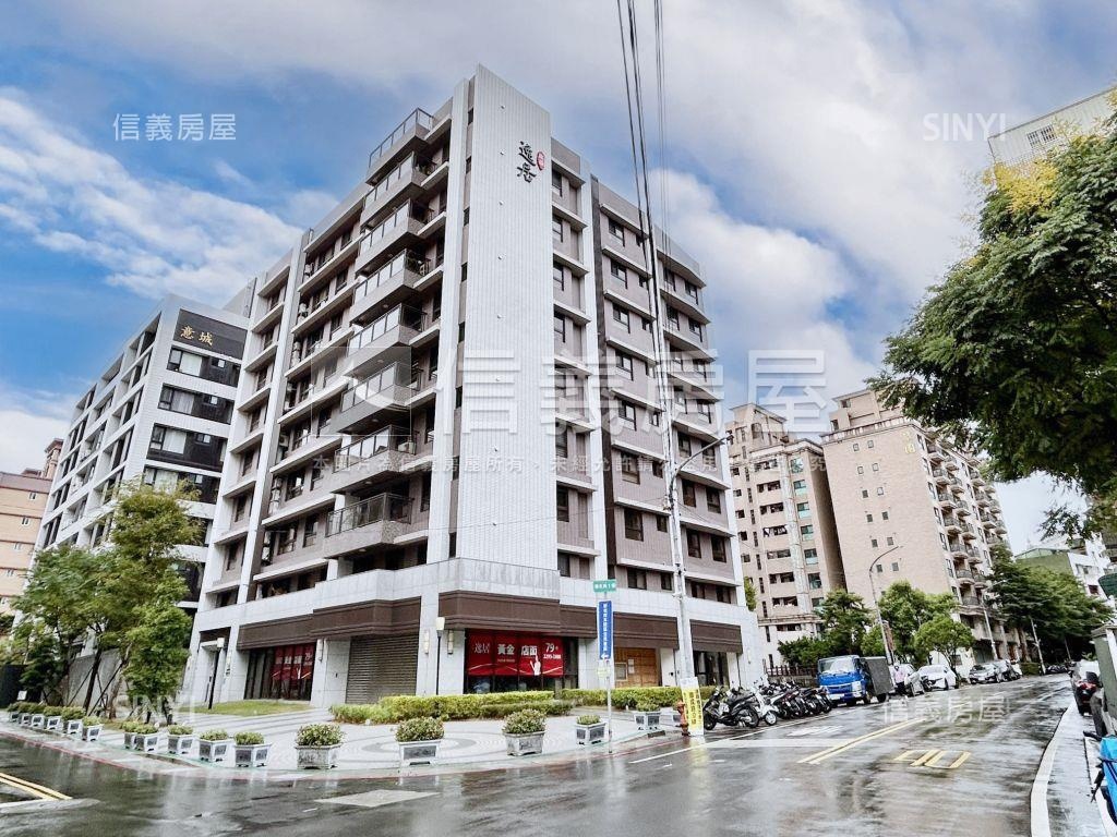 燙金寬敞金店面房屋室內格局與周邊環境