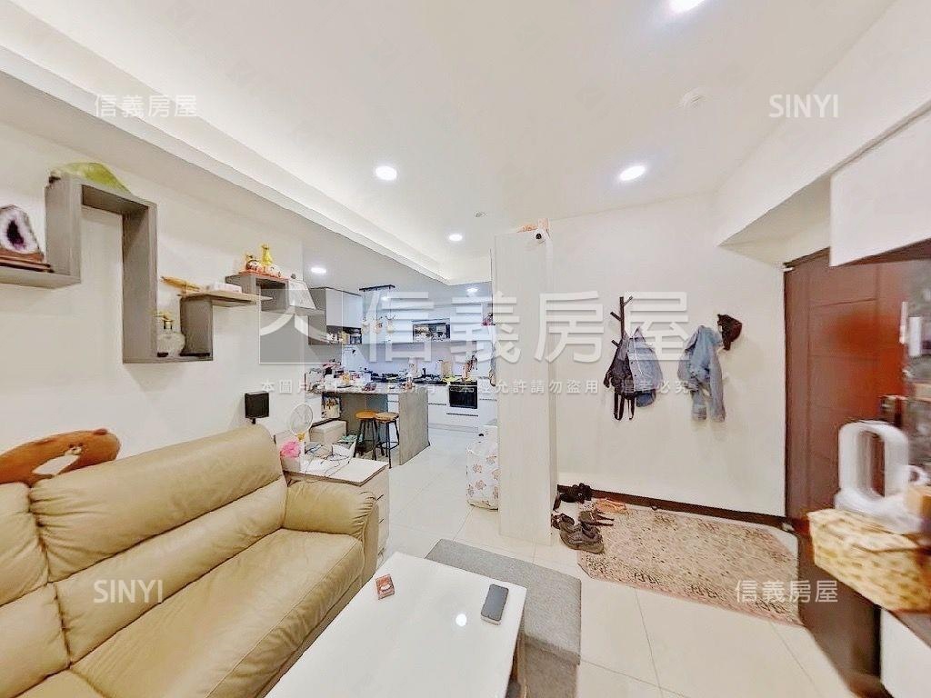 未來之都裝潢兩房車位房屋室內格局與周邊環境