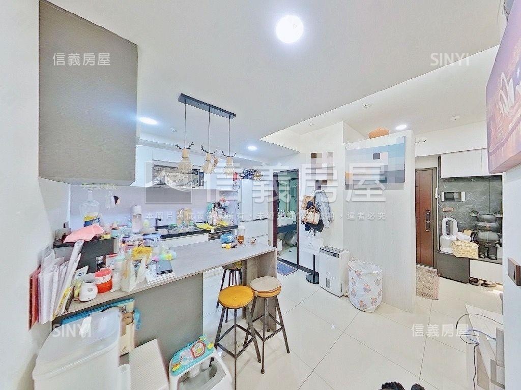 未來之都裝潢兩房車位房屋室內格局與周邊環境