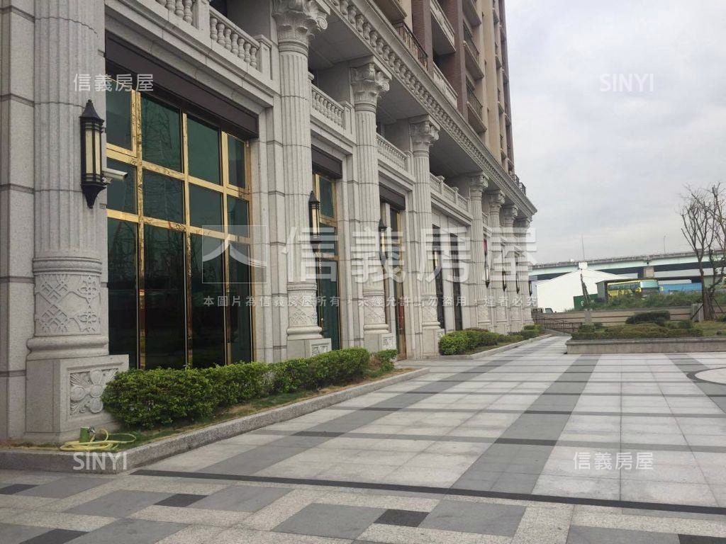 未來之都裝潢兩房車位房屋室內格局與周邊環境