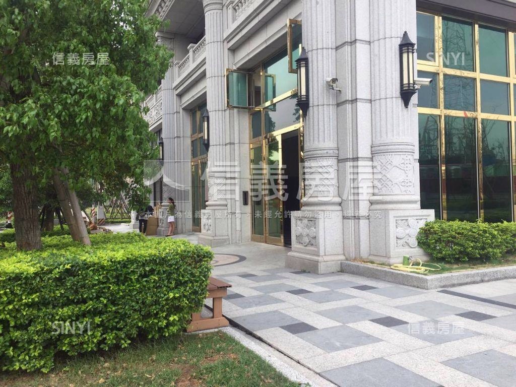 未來之都裝潢兩房車位房屋室內格局與周邊環境