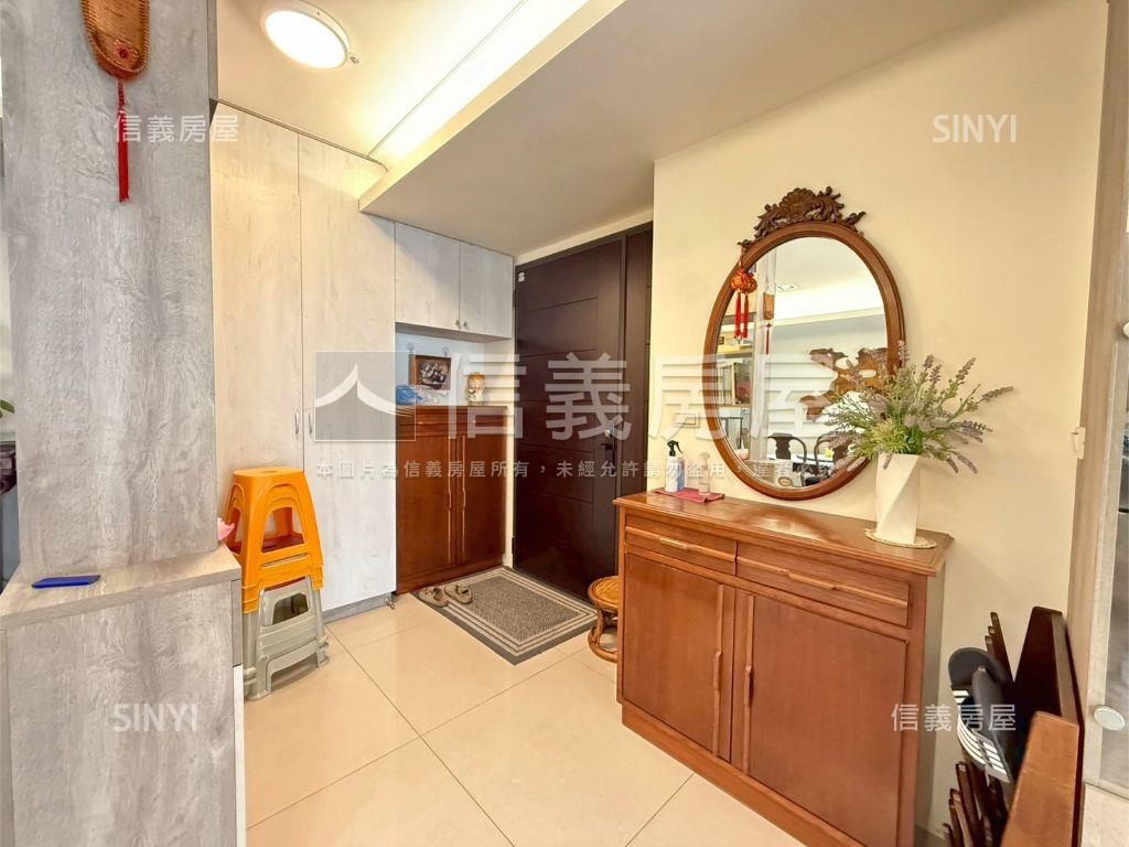 水悅灣邊間採光三房平車房屋室內格局與周邊環境