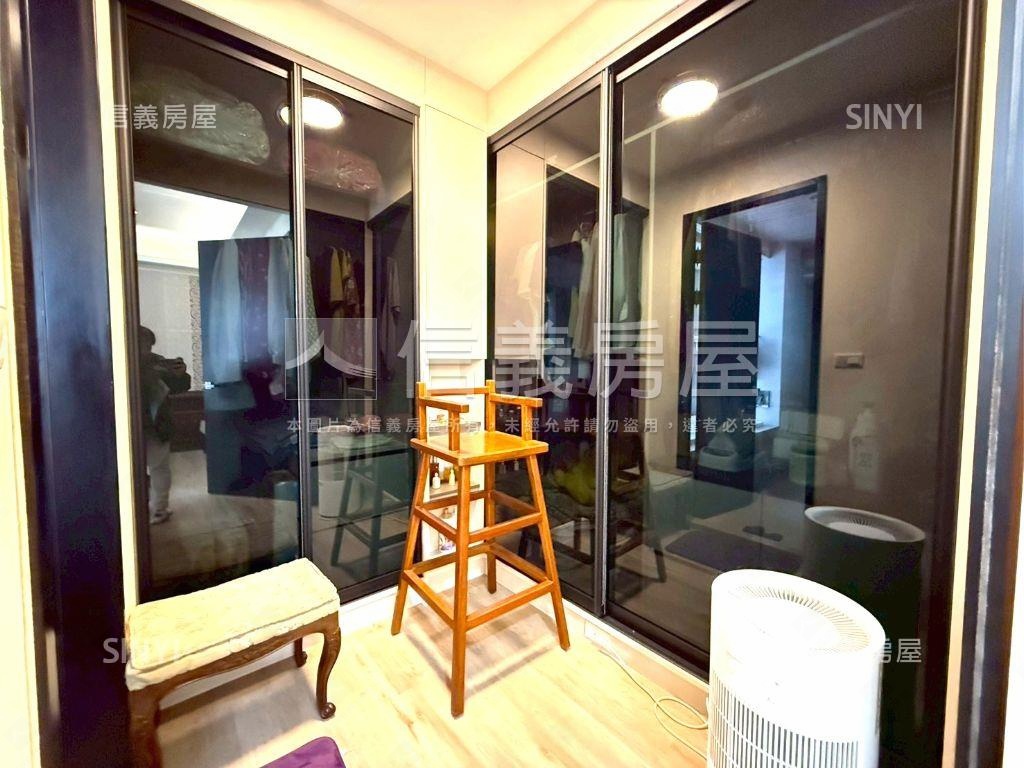 水悅灣邊間採光三房平車房屋室內格局與周邊環境