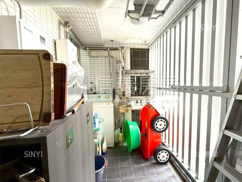 水悅灣邊間採光三房平車房屋室內格局與周邊環境