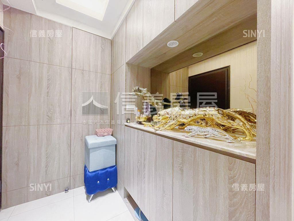 三峽曉學堂精緻３房車位房屋室內格局與周邊環境