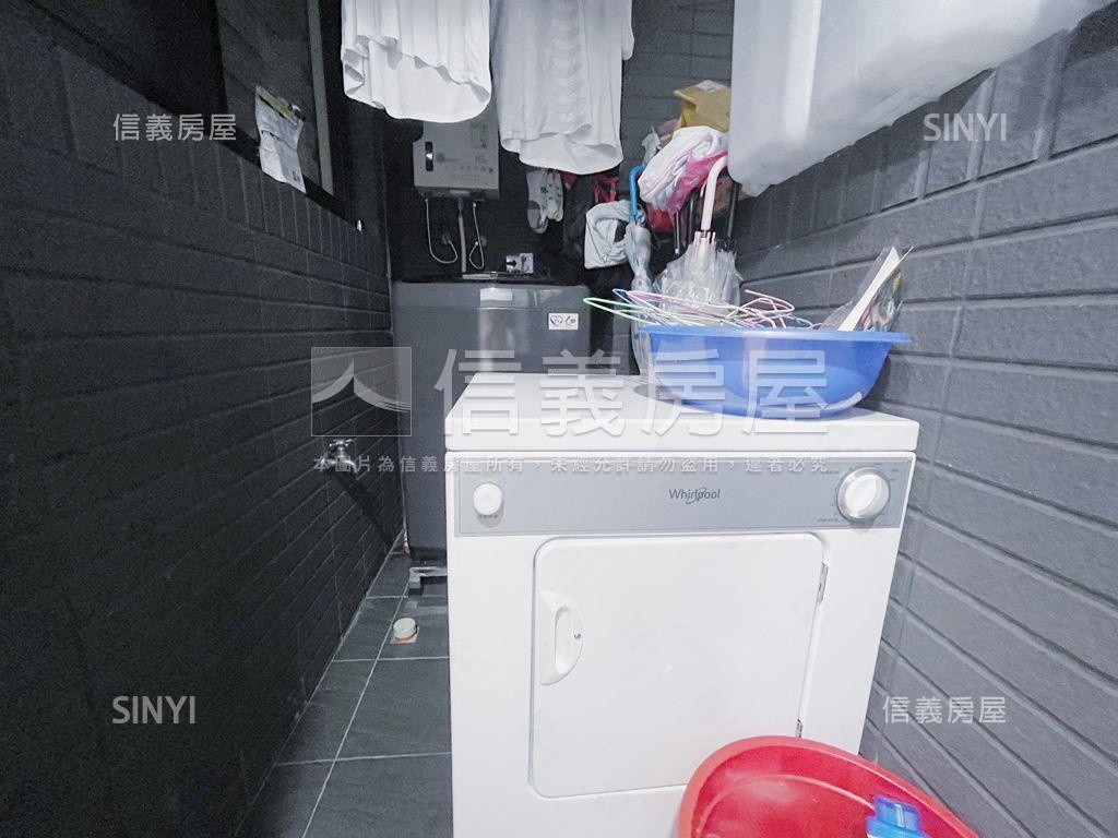 三峽曉學堂精緻３房車位房屋室內格局與周邊環境