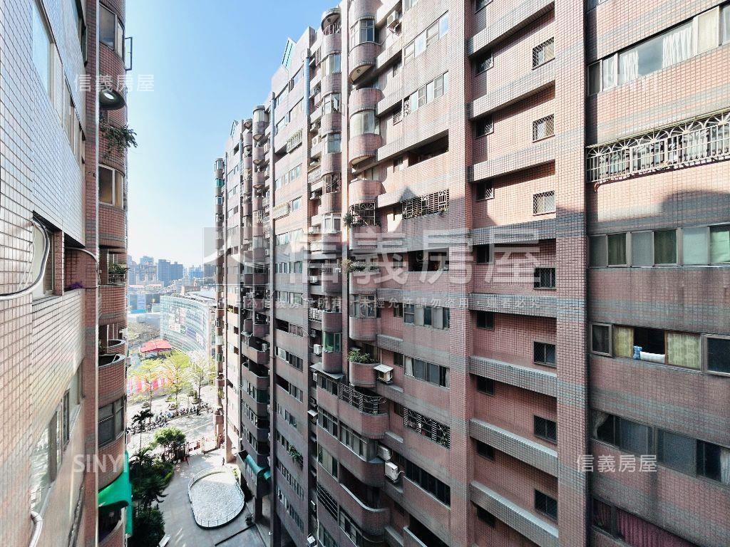 稀有藝文全球優雅美４房房屋室內格局與周邊環境