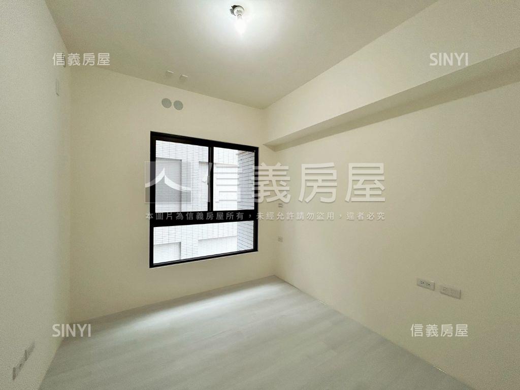 金雅稀有全新華廈房屋室內格局與周邊環境
