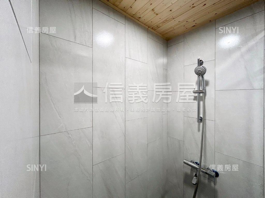 金雅稀有全新華廈房屋室內格局與周邊環境