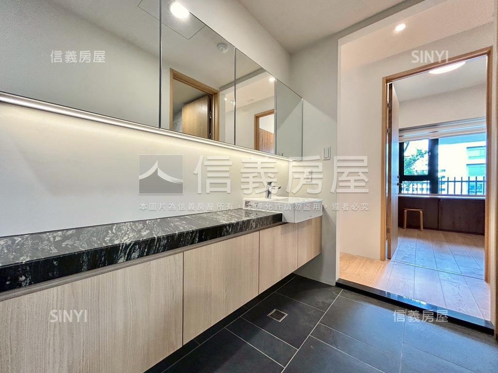 鉅虹森美館房屋室內格局與周邊環境