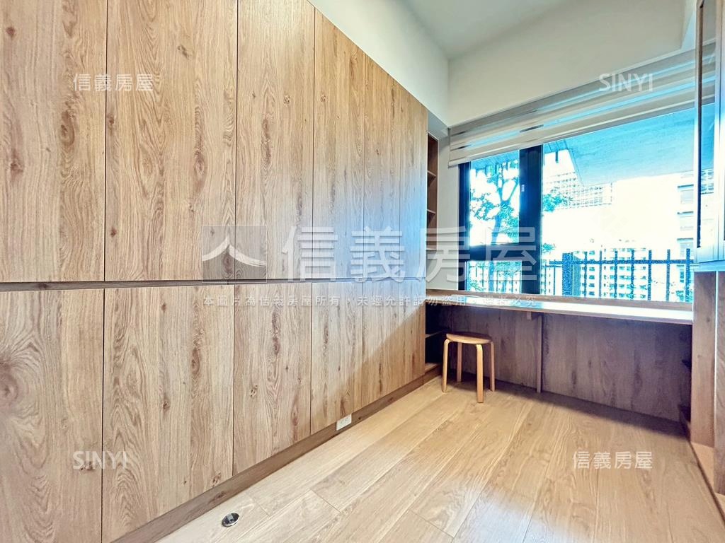 鉅虹森美館房屋室內格局與周邊環境