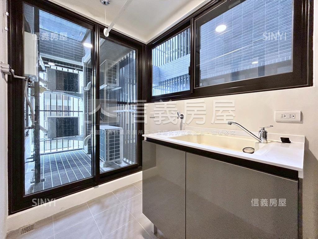 鉅虹森美館房屋室內格局與周邊環境