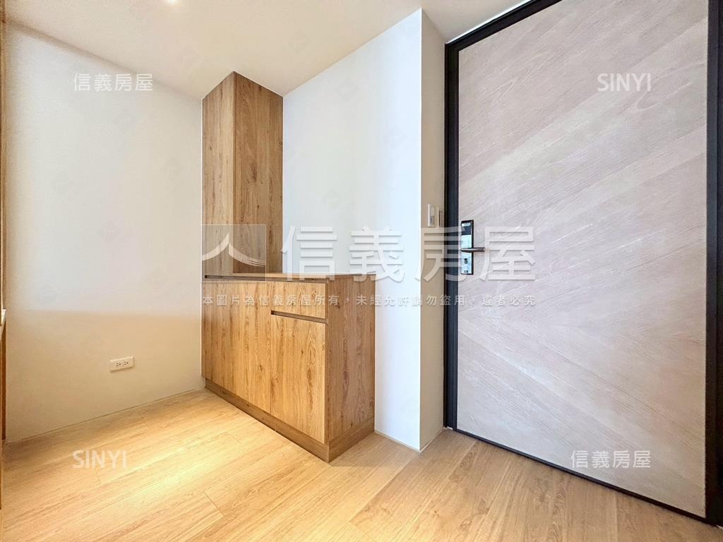 鉅虹森美館房屋室內格局與周邊環境