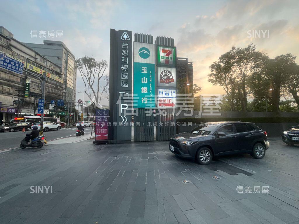 Ｔ２企業總部整層房屋室內格局與周邊環境