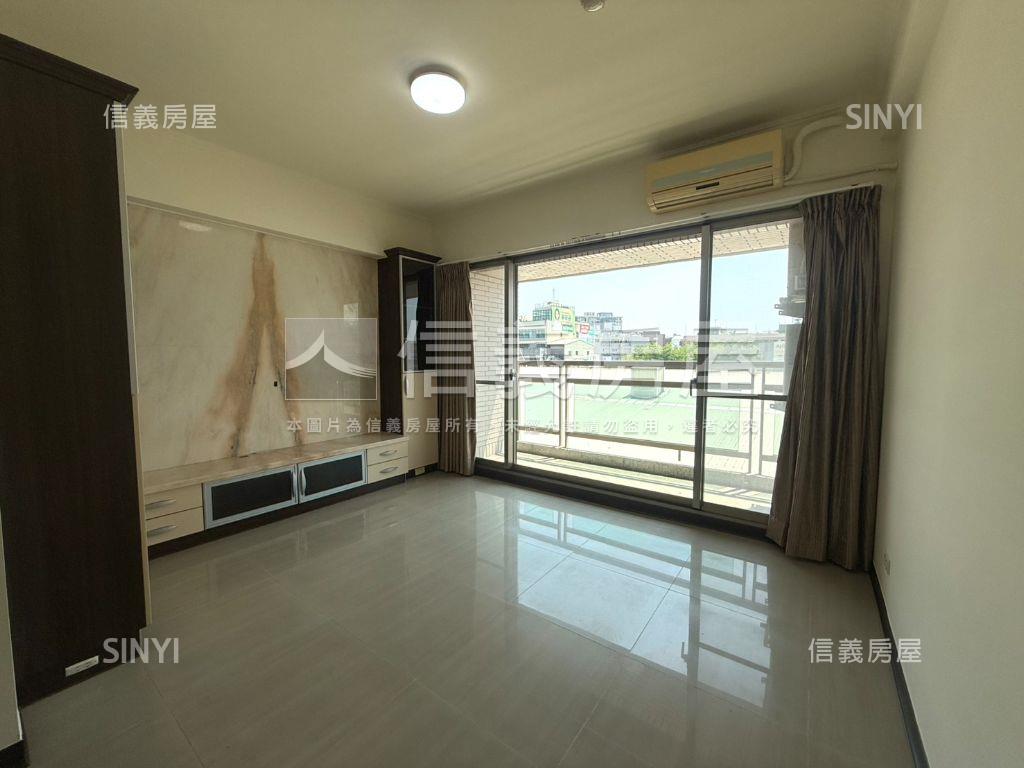 國泰萊茵三房平車房屋室內格局與周邊環境