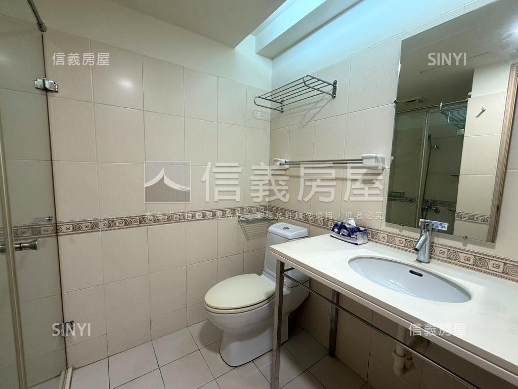 國泰萊茵三房平車房屋室內格局與周邊環境