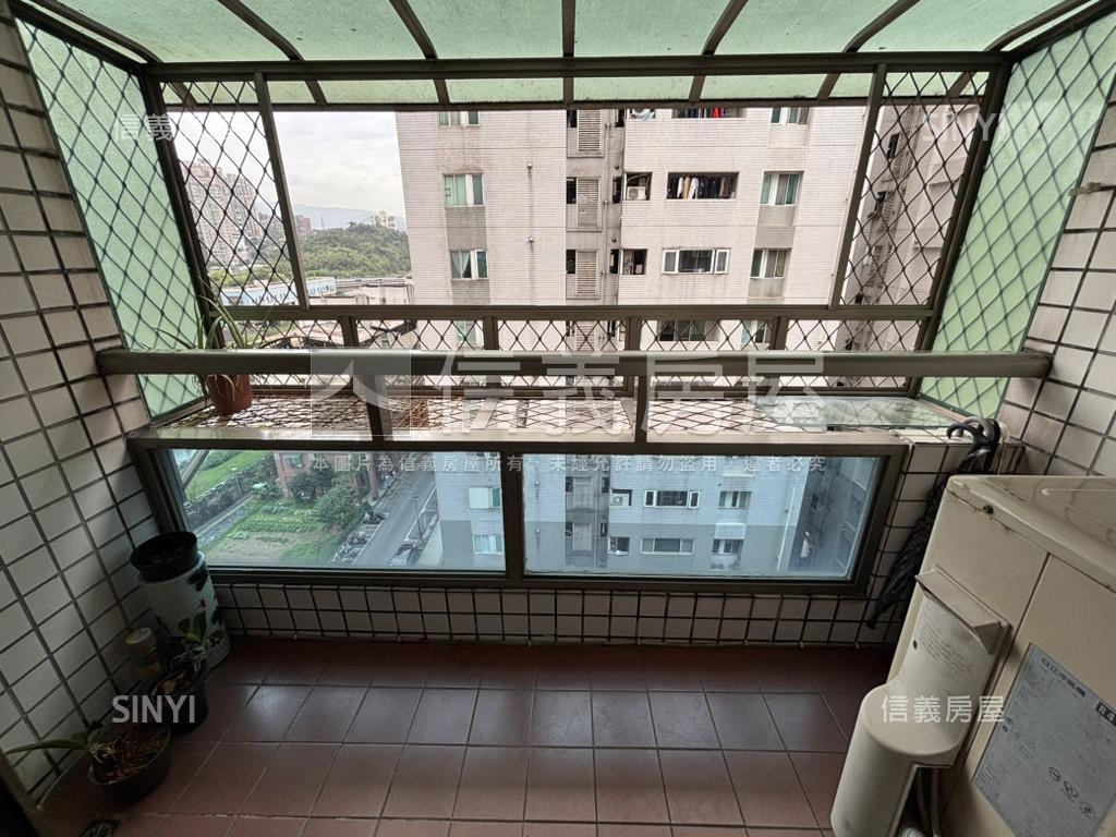 哈佛河景三房有車位房屋室內格局與周邊環境