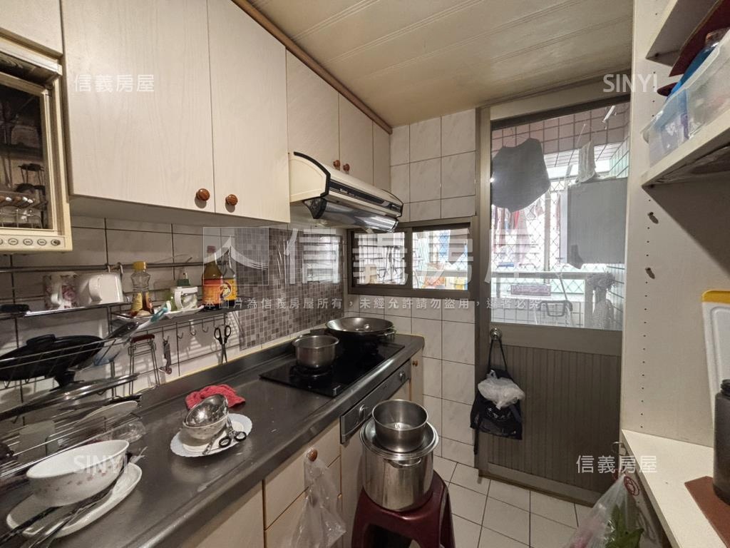 哈佛河景三房有車位房屋室內格局與周邊環境