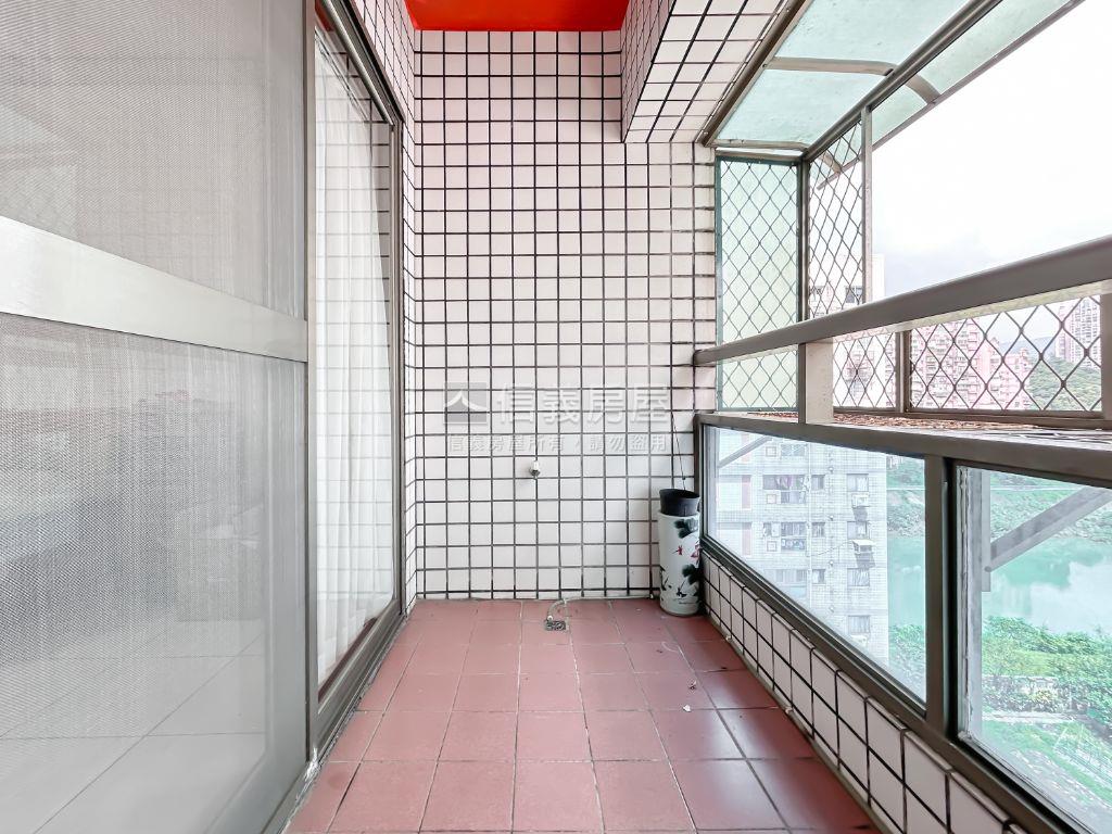 哈佛河景三房有車位房屋室內格局與周邊環境