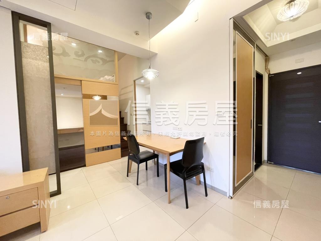 基泰之星高樓景觀２房車位房屋室內格局與周邊環境