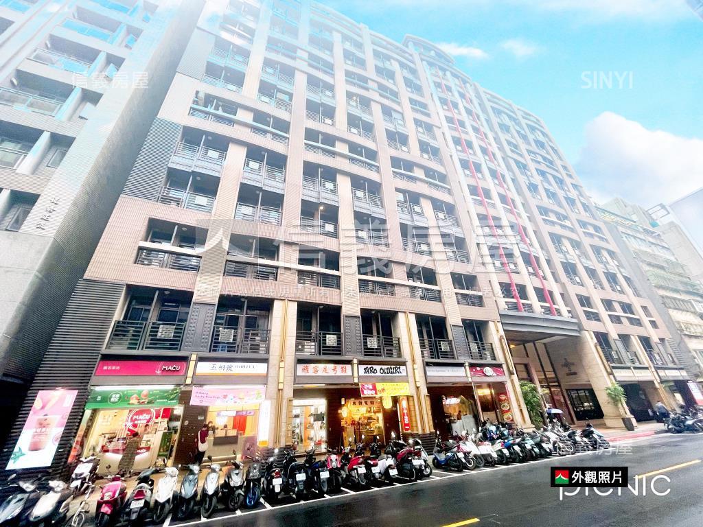 基泰之星高樓景觀２房車位房屋室內格局與周邊環境