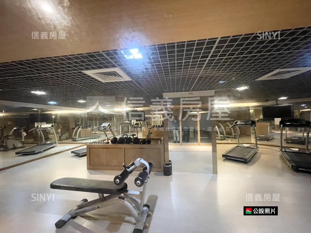 基泰之星高樓景觀２房車位房屋室內格局與周邊環境