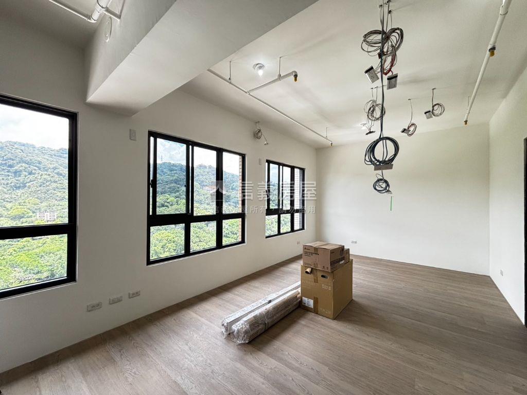 德友植仁次頂樓景觀美宅房屋室內格局與周邊環境