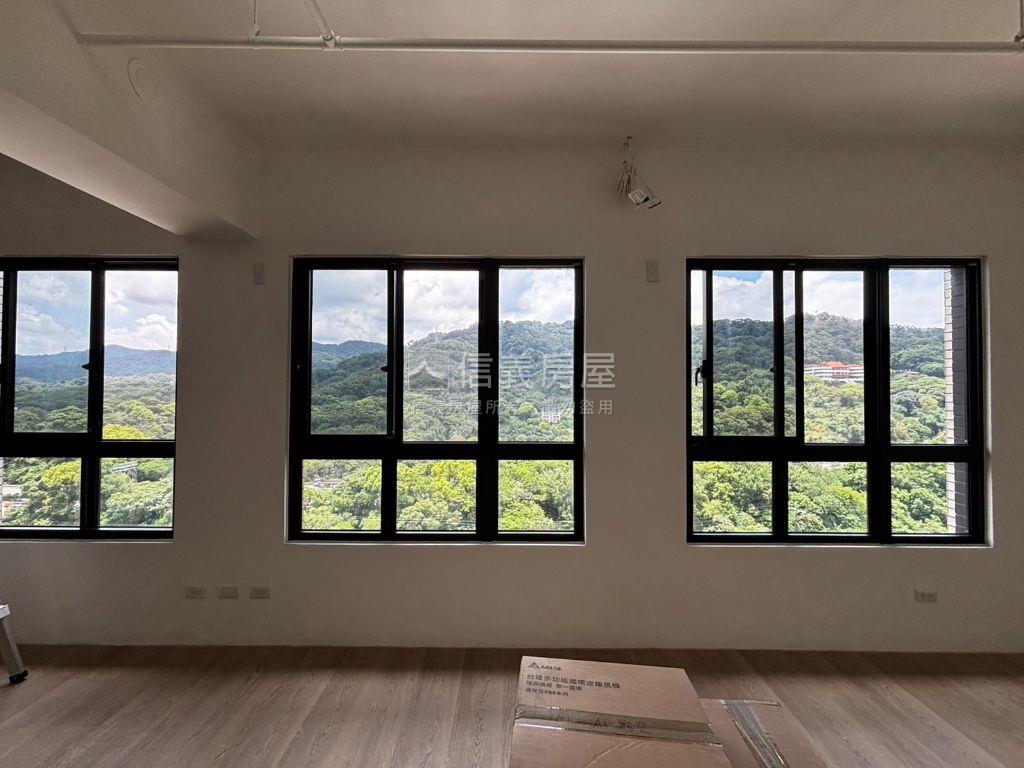 德友植仁次頂樓景觀美宅房屋室內格局與周邊環境