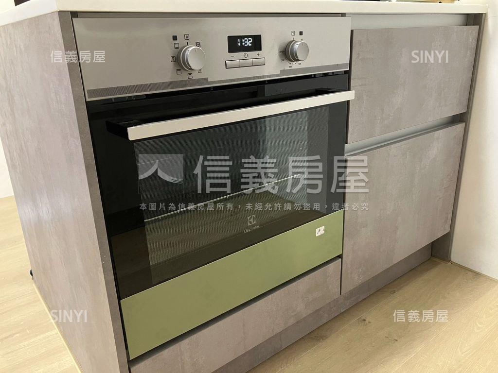 富立築雅內電梯車墅房屋室內格局與周邊環境