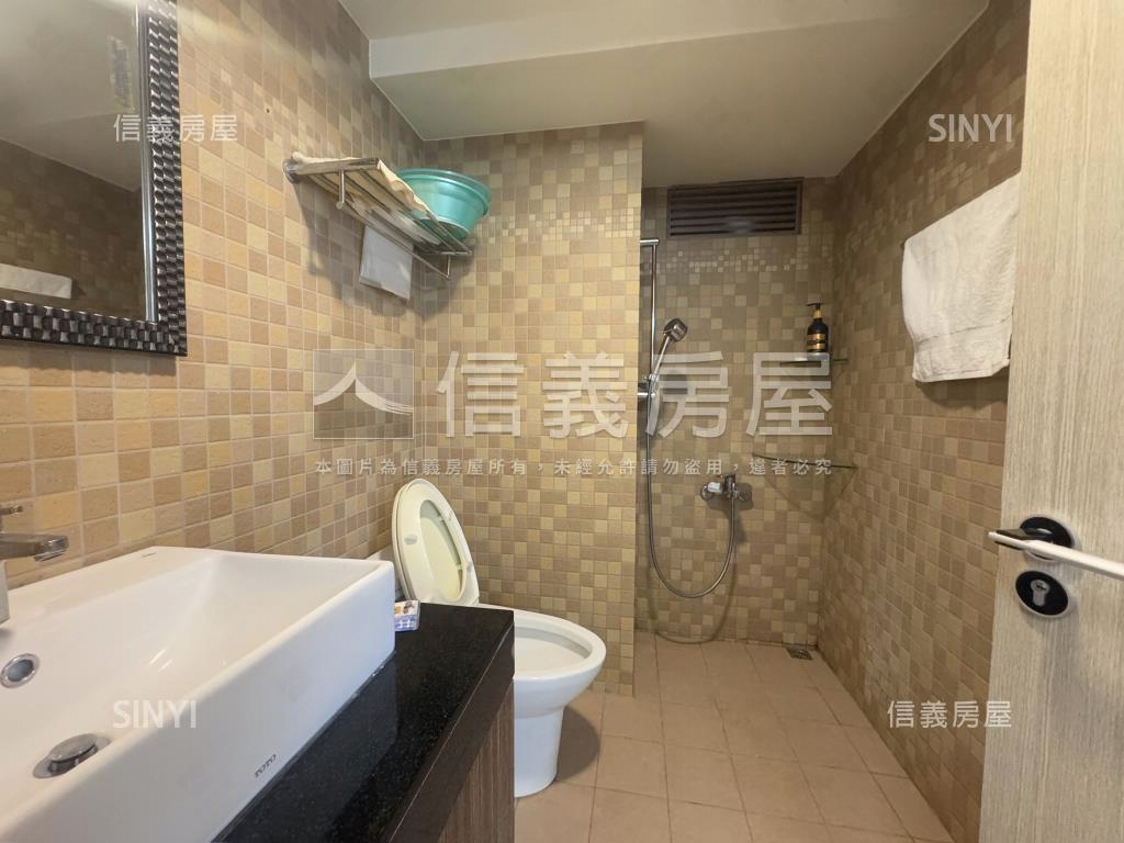 西區美宅三房高樓視野好房屋室內格局與周邊環境