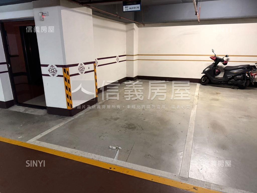 新巴黎。景觀兩房車位房屋室內格局與周邊環境