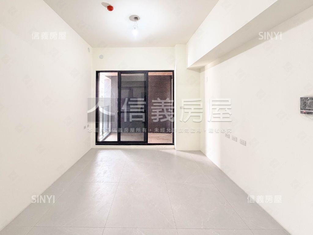 居閑５全新三房平車房屋室內格局與周邊環境