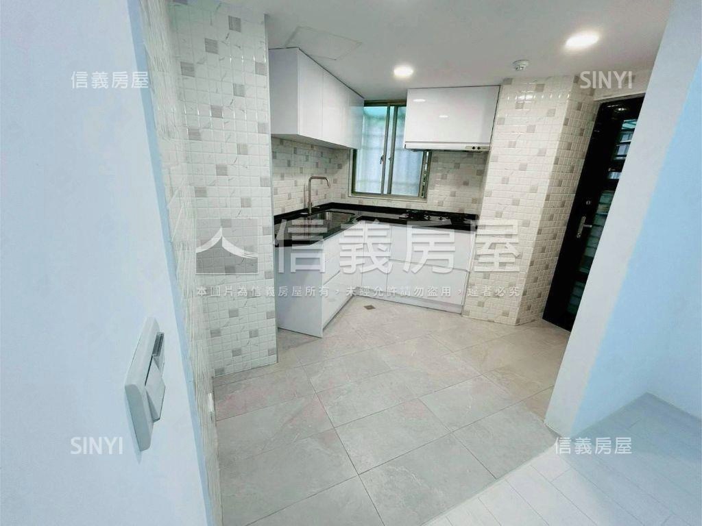 西松高中旁電梯有車位房屋室內格局與周邊環境