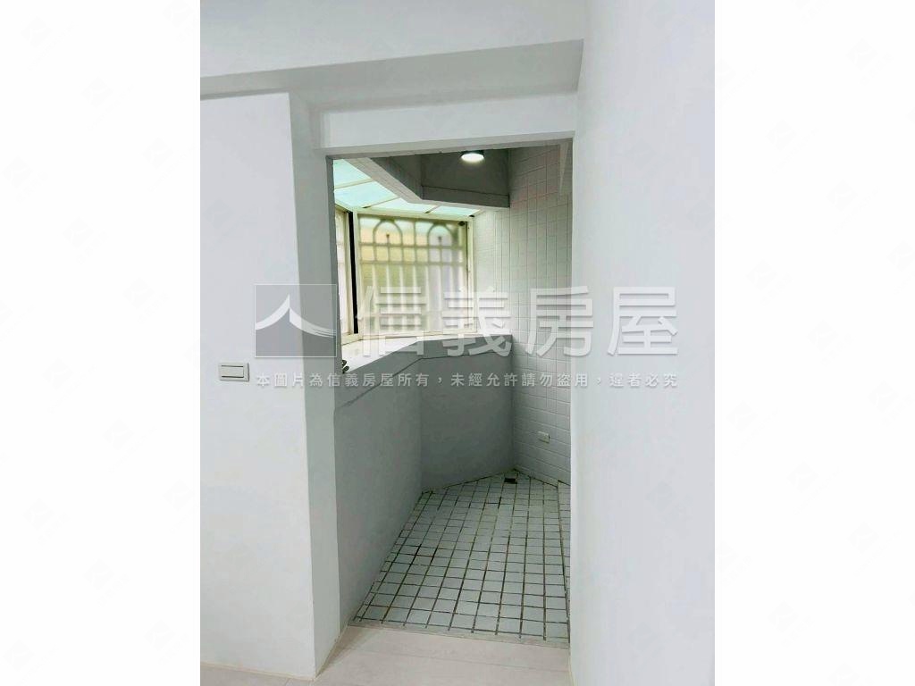 西松高中旁電梯有車位房屋室內格局與周邊環境