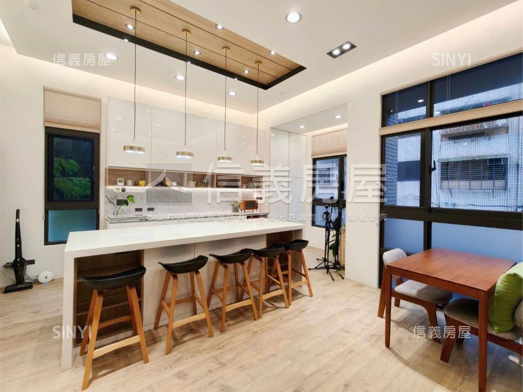 靜心新貴頂客雅閣房屋室內格局與周邊環境