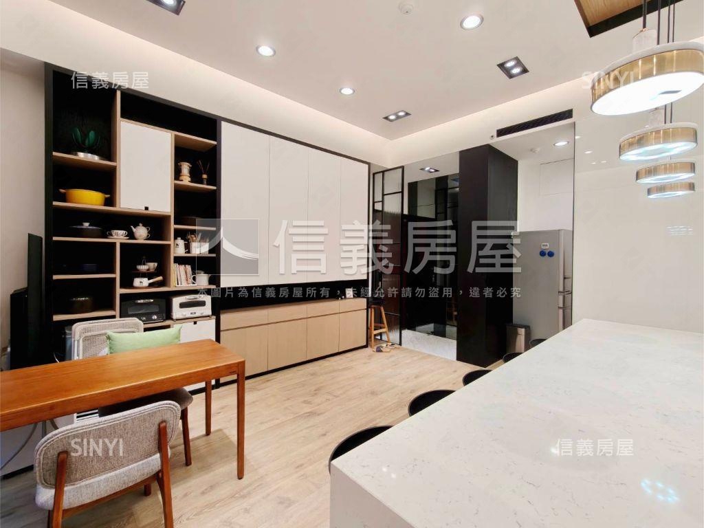 靜心新貴頂客雅閣房屋室內格局與周邊環境